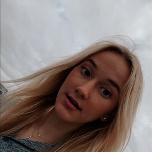 Meet your Posher, Avery